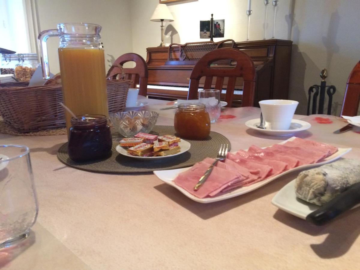 Bed and Breakfast La Bihourderie Azay-sur-Indre Camera foto